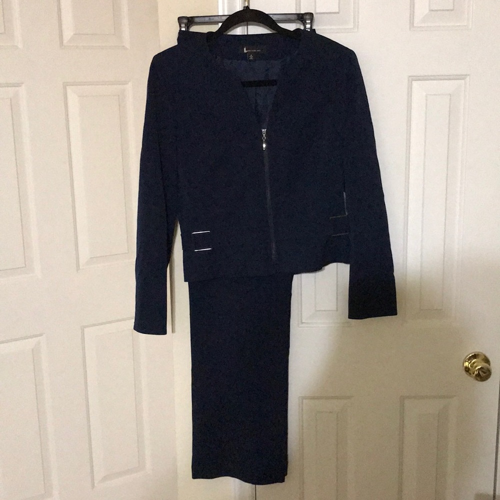Two piece navy blue pants set